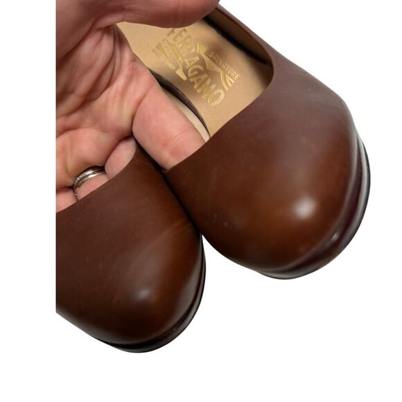 Salvatore Ferragamo Brown Tamina Heels Sz. 7 - Picture 5 of 9